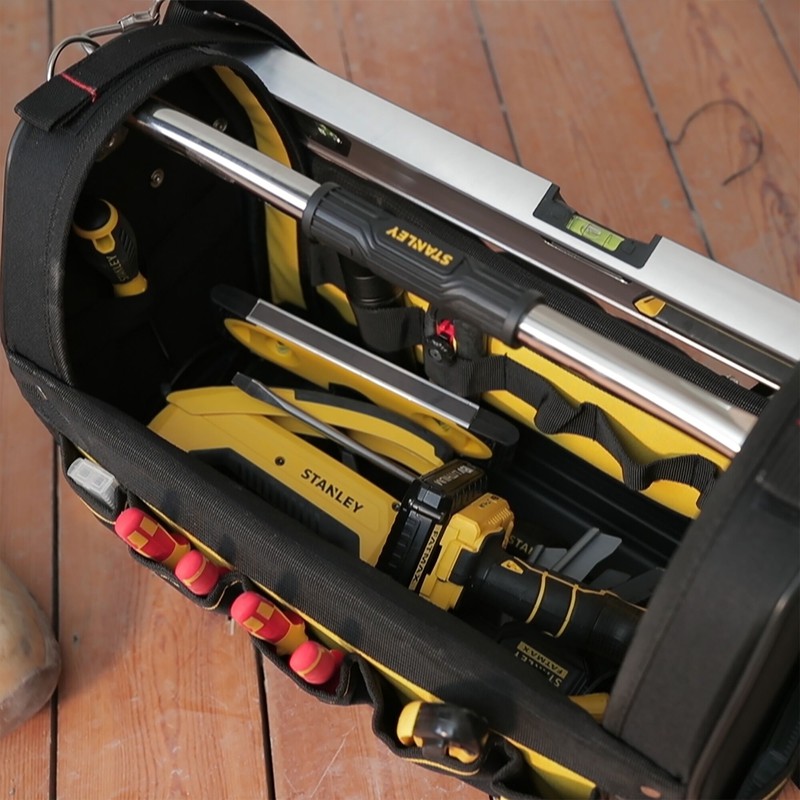 Caja de herramientas 28/71cm FatMax® con ruedas y asa telescópica — Mundo  extintor