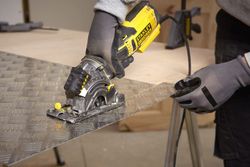 Mini-Sierra Circular de mano 650W 89mm