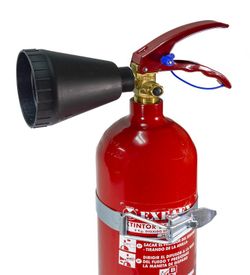 Suporte veicular para extintor de CO2.