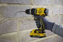 Taladro Percutor BRUSHLESS V20 Li-Ion 18V 80Nm con 2 baterías Li-Ion 2Ah